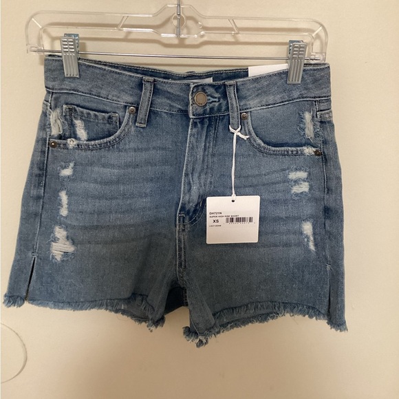 ✨NWT JBD Super High Rise Distressed Shorts Size XS - Picture 1 of 8